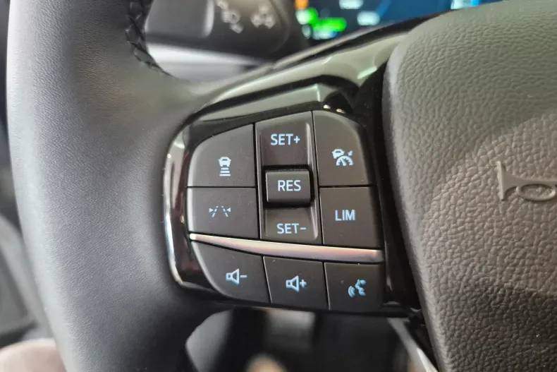 Ford Kuga din 2025 cu 1 km - oferta FOR192918 - foto 33