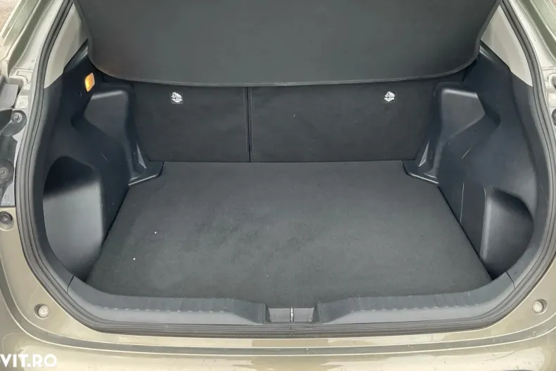Toyota Yaris Cross din 2022 cu 93.461 km - oferta TOY192921 - foto 19