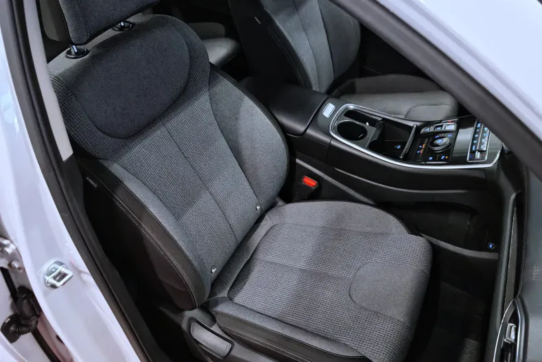 Hyundai Santa Fe din 2023 cu 107.328 km - oferta HYU192922 - foto 9