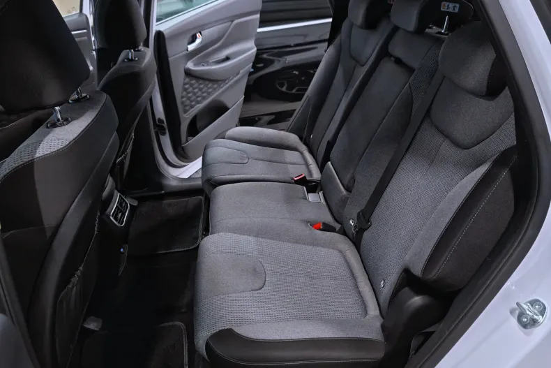 Hyundai Santa Fe din 2023 cu 107.328 km - oferta HYU192922 - foto 26