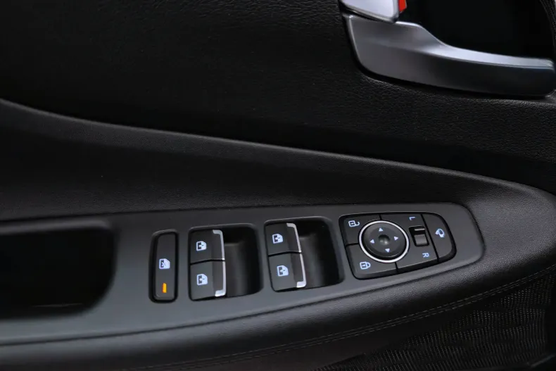 Hyundai Santa Fe din 2023 cu 107.328 km - oferta HYU192922 - foto 29