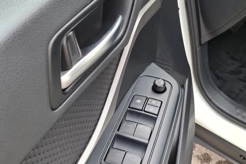 Toyota C-HR din 2021 cu 88.035 km - oferta TOY192924 - foto 12