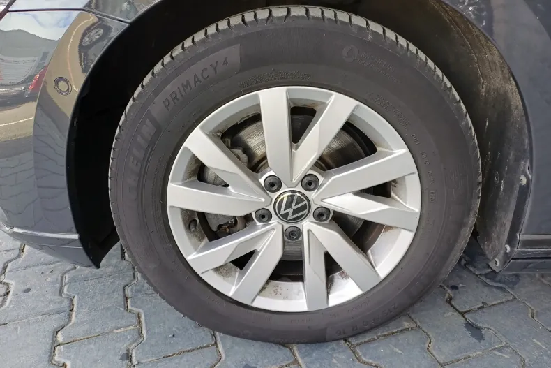 Volkswagen Passat din 2021 cu 62.835 km - oferta VOL192927 - foto 4