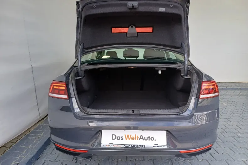 Volkswagen Passat din 2021 cu 62.835 km - oferta VOL192927 - foto 35