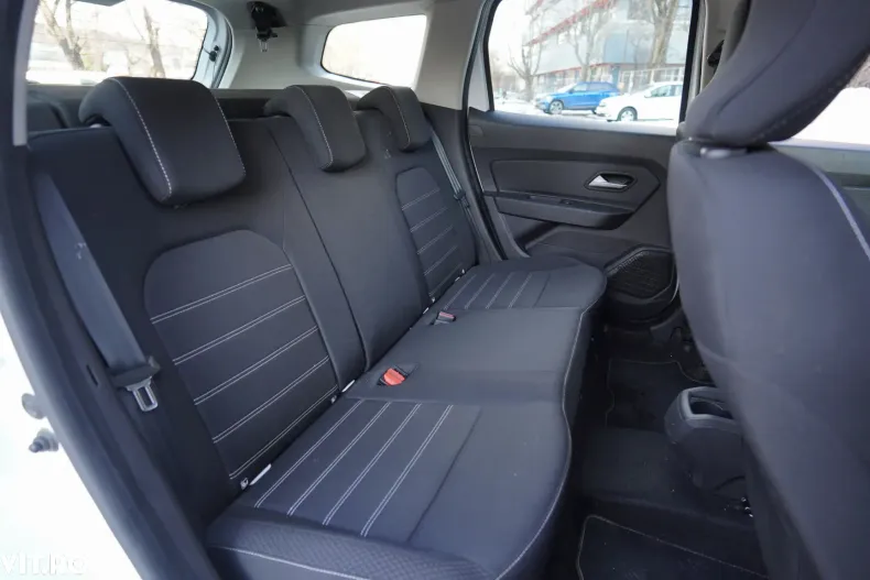 Dacia Duster din 2023 cu 28.550 km - oferta DAC192928 - foto 39