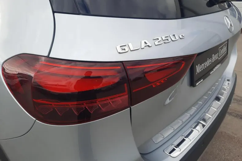 Mercedes-Benz GLA din 2024 cu 20.501 km - oferta MER192930 - foto 17