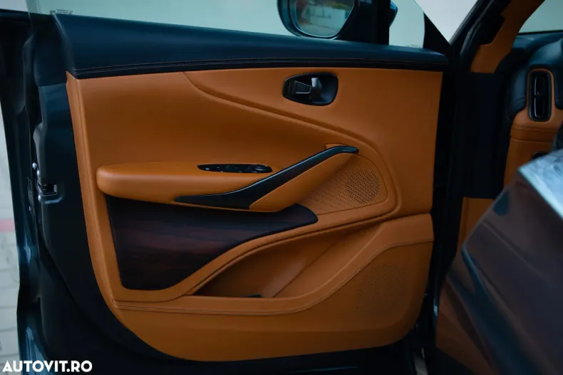 Aston Martin DBX din 2022 cu 18.500 km - oferta AST192949 - foto 15