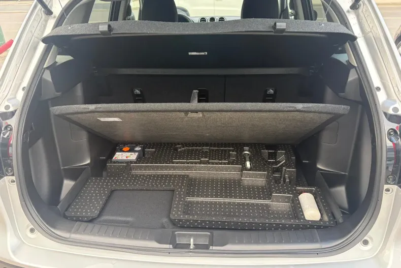 Suzuki Vitara din 2024 cu 7 km - oferta SUZ192958 - foto 10