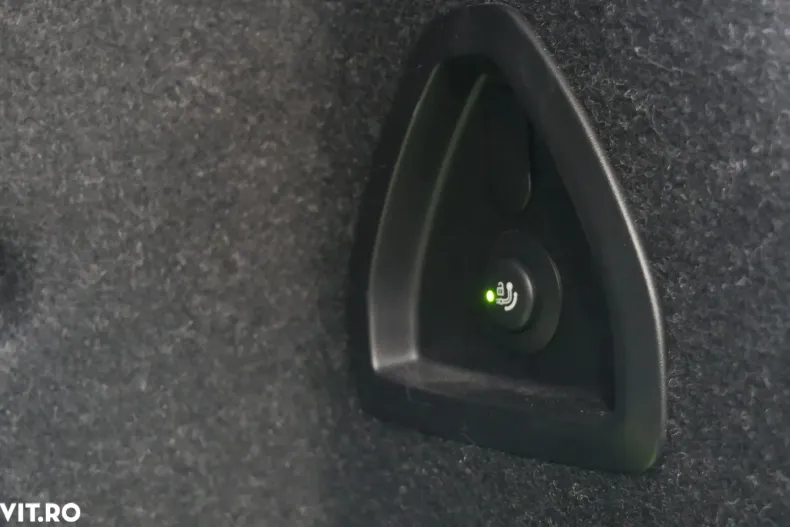 BMW 530i (Seria 5) din 2021 cu 120.804 km - oferta BMW192960 - foto 40