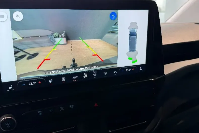 Ford Tourneo din 2024 cu 9.630 km - oferta FOR192964 - foto 12