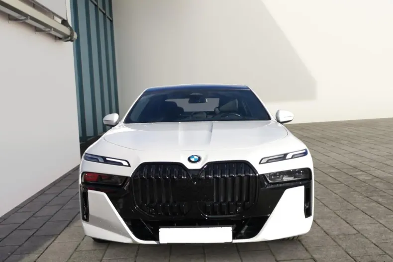 BMW 740d (Seria 7) din 2022 cu 95.894 km - oferta BMW192965 - foto 2