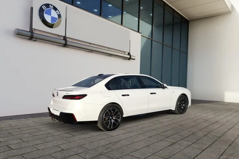 BMW 740d (Seria 7) din 2022 cu 95.894 km - oferta BMW192965 - foto 4