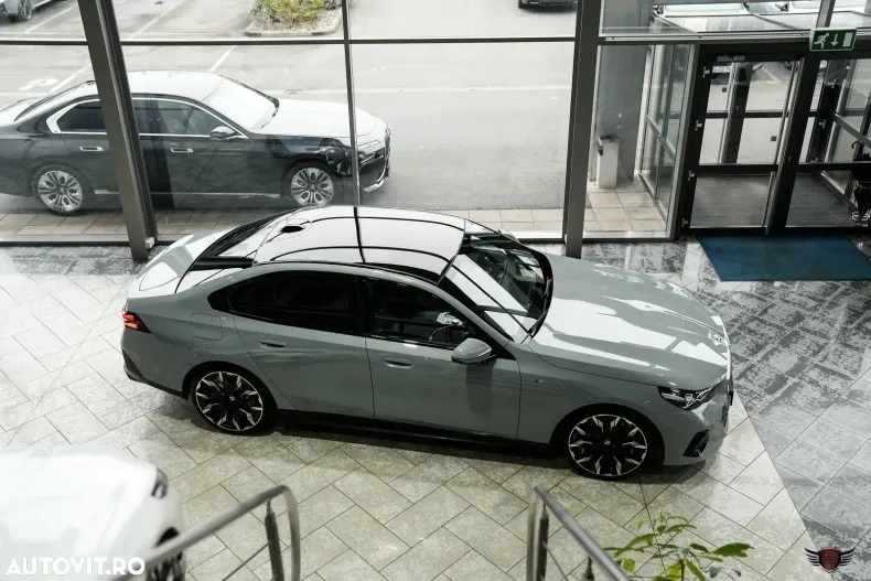 BMW 520i (Seria 5) din 2025 cu 9.980 km - oferta BMW192969 - foto 4