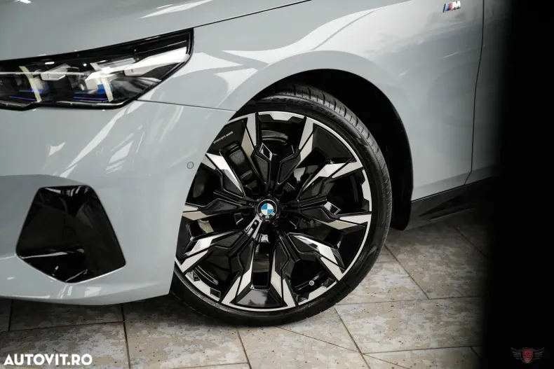 BMW 520i (Seria 5) din 2025 cu 9.980 km - oferta BMW192969 - foto 10