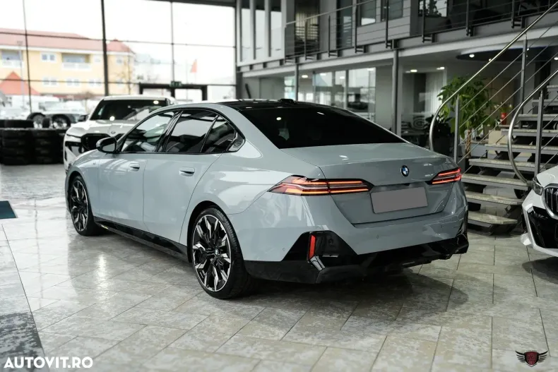 BMW 520i (Seria 5) din 2025 cu 9.980 km - oferta BMW192969 - foto 12