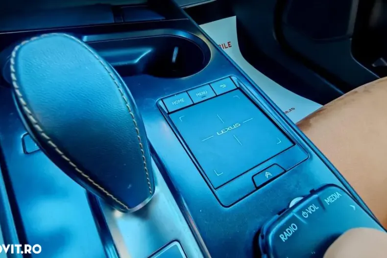 Lexus UX din 2021 cu 57.000 km - oferta LEX192971 - foto 13