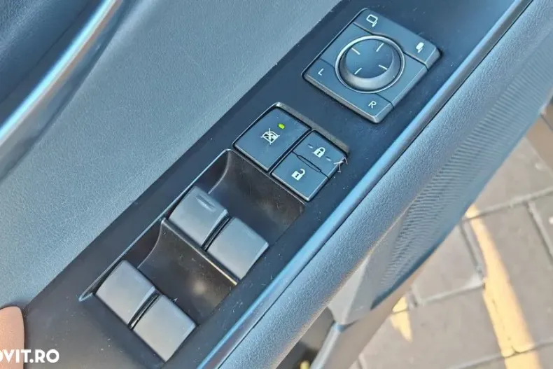 Lexus UX din 2021 cu 57.000 km - oferta LEX192971 - foto 23