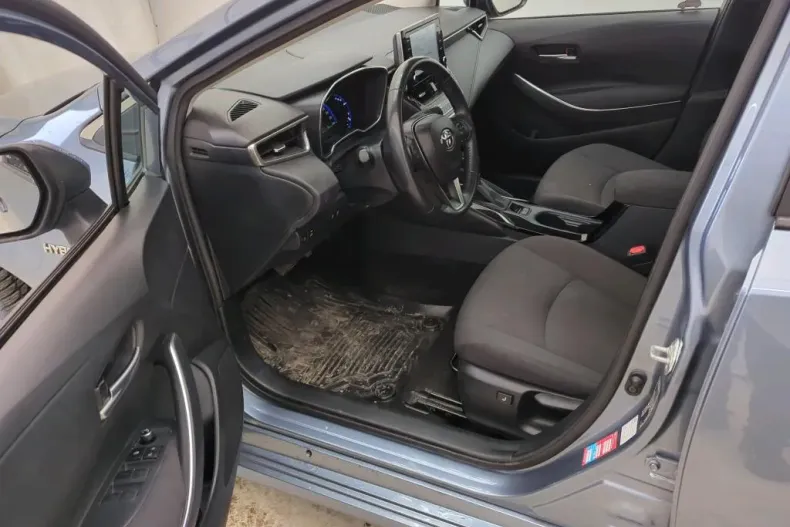 Toyota Corolla din 2020 cu 100.078 km - oferta TOY192976 - foto 4
