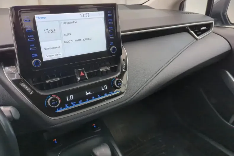 Toyota Corolla din 2020 cu 100.078 km - oferta TOY192976 - foto 8
