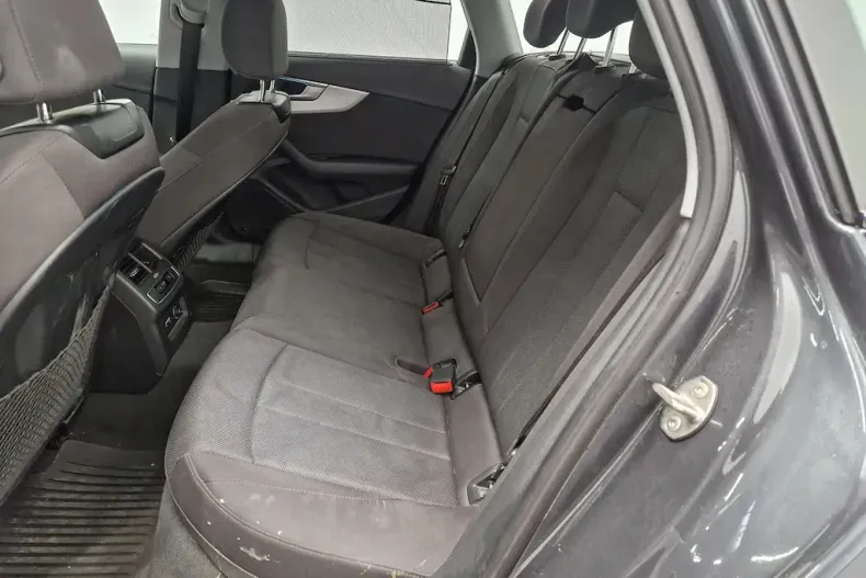 Audi A4 din 2021 cu 85.996 km - oferta AUD192979 - foto 11