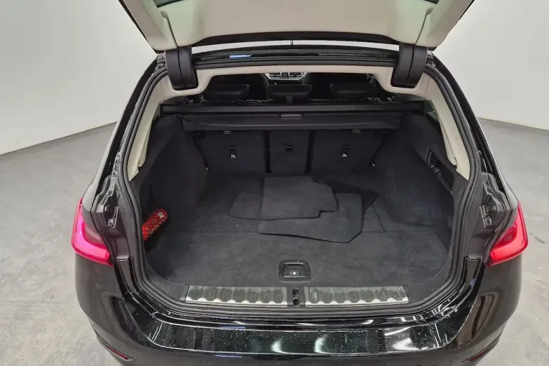 BMW 320d (Seria 3) din 2021 cu 83.965 km - oferta BMW192983 - foto 4