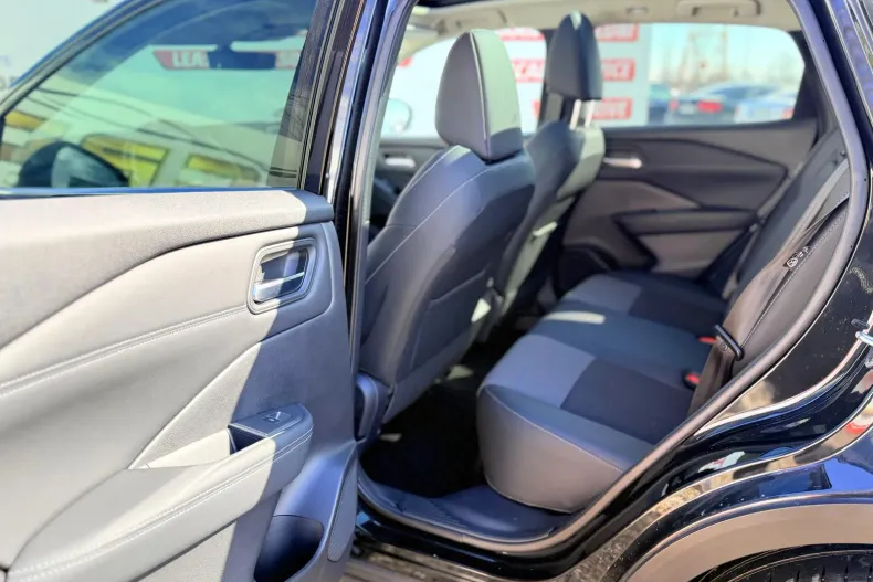 Nissan Qashqai din 2025 cu 19.000 km - oferta NIS192985 - foto 12