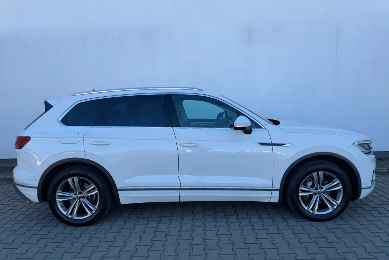 Volkswagen Touareg din 2022 cu 129.600 km - oferta VOL192986 - foto 3