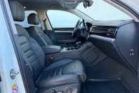 Volkswagen Touareg din 2022 cu 129.600 km - oferta VOL192986 - foto 10