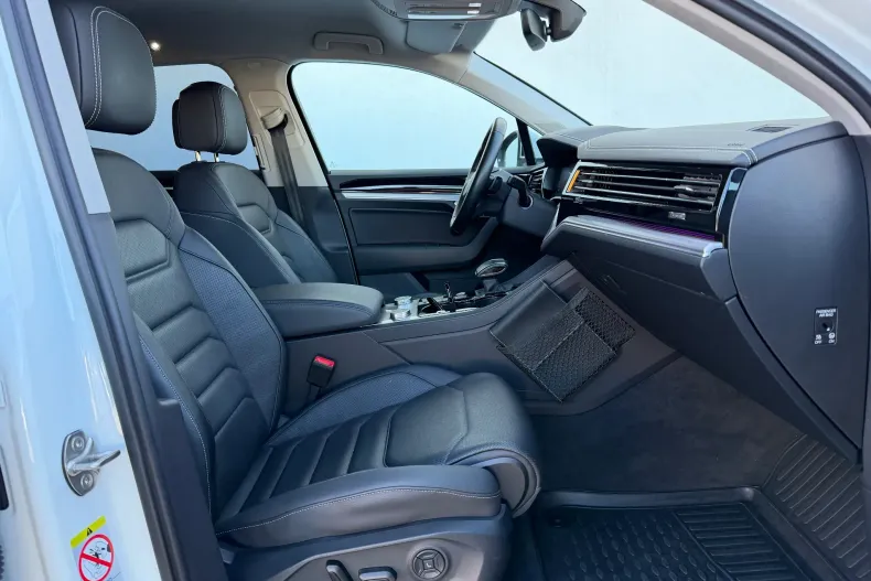 Volkswagen Touareg din 2022 cu 129.600 km - oferta VOL192986 - foto 10