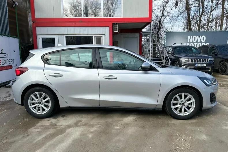 Ford Focus din 2022 cu 72.110 km - oferta FOR192987 - foto 4