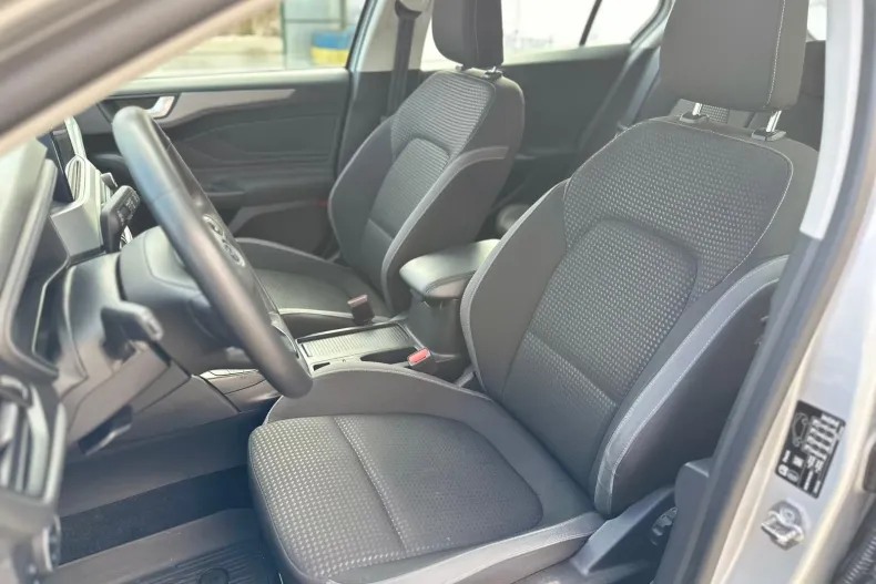 Ford Focus din 2022 cu 72.110 km - oferta FOR192987 - foto 11
