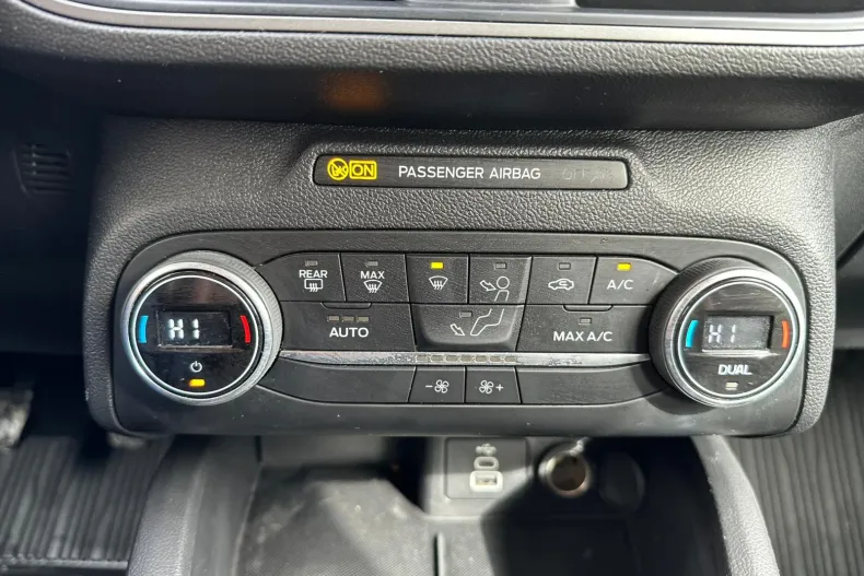 Ford Focus din 2022 cu 72.110 km - oferta FOR192987 - foto 20