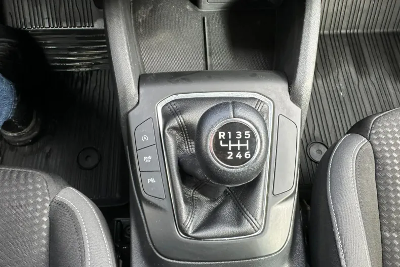 Ford Focus din 2022 cu 72.110 km - oferta FOR192987 - foto 21
