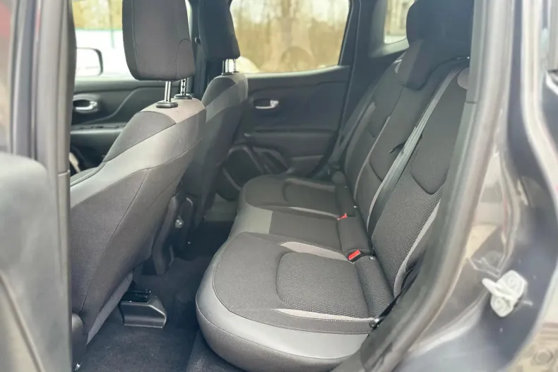 Jeep Renegade din 2023 cu 82.027 km - oferta JEE192989 - foto 11