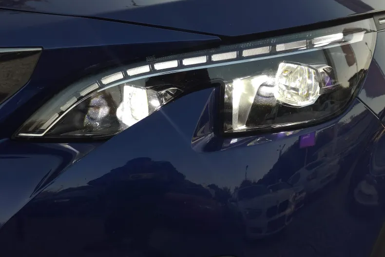 Peugeot 3008 din 2020 cu 159.774 km - oferta PEU192992 - foto 30