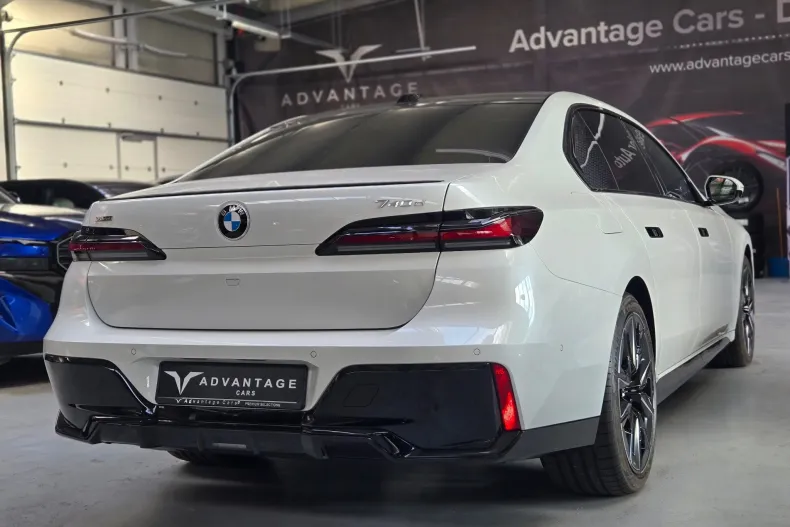BMW 740d (Seria 7) din 2025 cu 15 km - oferta BMW192994 - foto 5