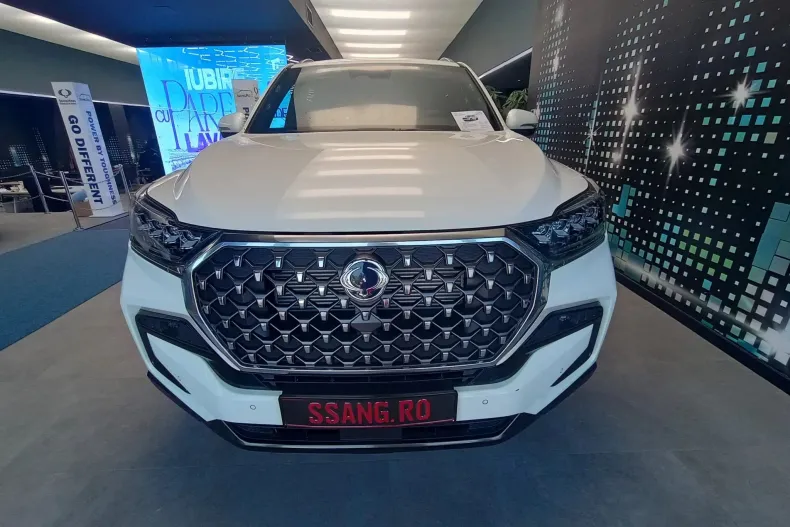 KGM Rexton din 2024 cu 8 km - oferta KGM193001 - foto 1