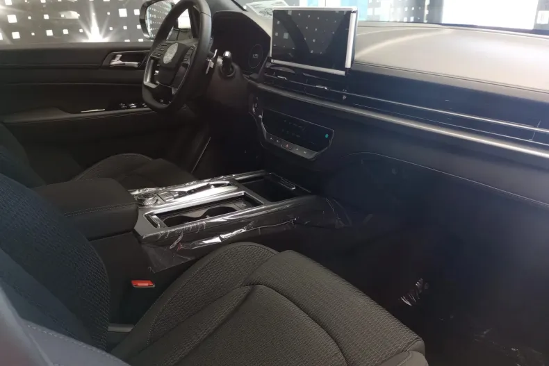 KGM Rexton din 2024 cu 8 km - oferta KGM193001 - foto 12