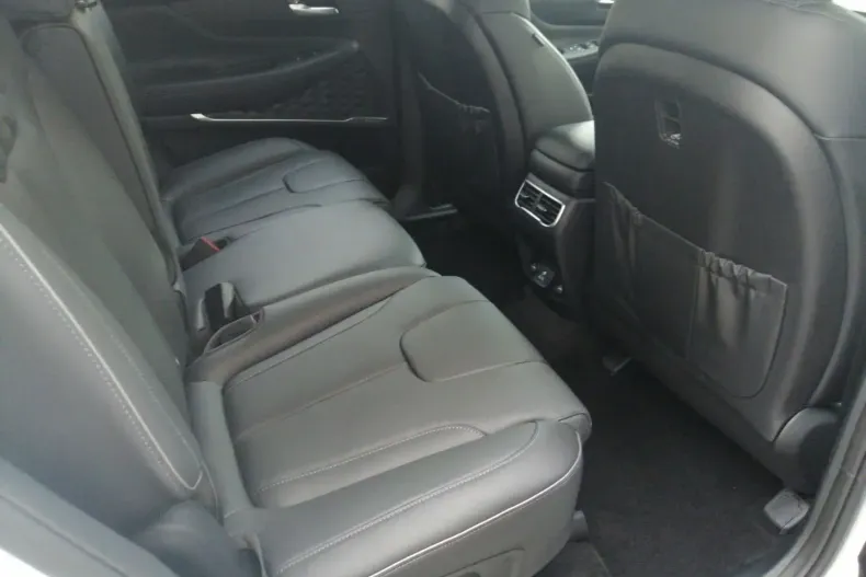 Hyundai Santa Fe din 2024 cu 14.900 km - oferta HYU193017 - foto 9