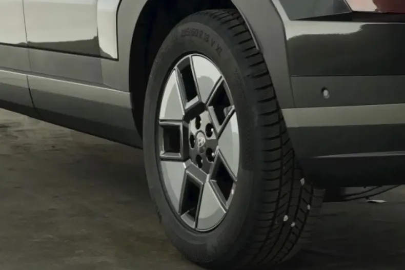 Hyundai Santa Fe din 2025 cu 8.890 km - oferta HYU193021 - foto 33