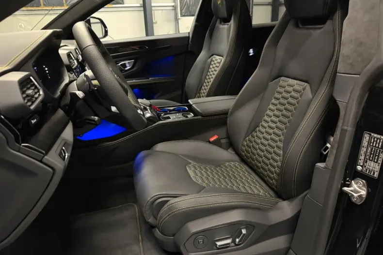Lamborghini Urus din 2025 cu 8.000 km - oferta LAM193023 - foto 31