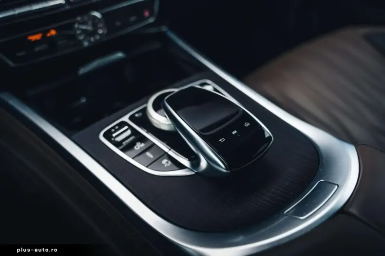 Mercedes-Benz G 63 AMG (Clasa G) din 2021 cu 82.300 km - oferta MER193026 - foto 14