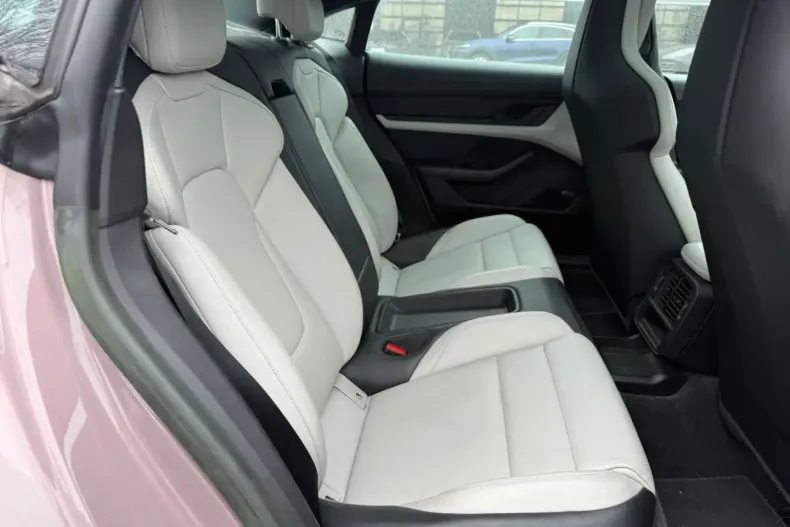 Porsche Taycan din 2022 cu 91.000 km - oferta POR193028 - foto 13