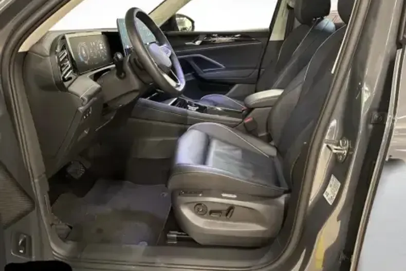 Volkswagen Tiguan din 2025 cu 13.555 km - oferta VOL193033 - foto 14