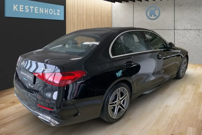 Mercedes-Benz C 300 (Clasa C) din 2024 cu 10.661 km - oferta MER193039 - foto 3