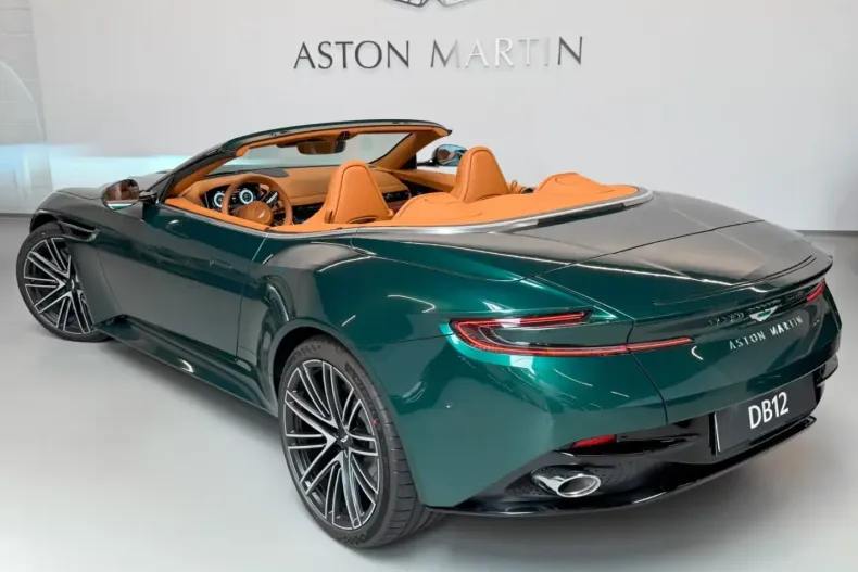 Aston Martin DB12 din 2026 cu 10 km - oferta AST193040 - foto 11