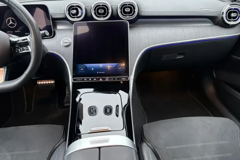 Mercedes-Benz C 300 (Clasa C) din 2024 cu 21.399 km - oferta MER193042 - foto 11