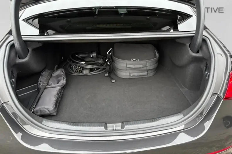 Mercedes-Benz C 300 (Clasa C) din 2024 cu 21.399 km - oferta MER193042 - foto 16