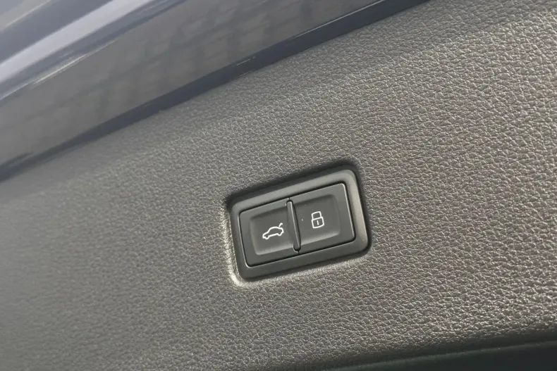 Audi Q8 din 2024 cu 35.164 km - oferta AUD193046 - foto 7