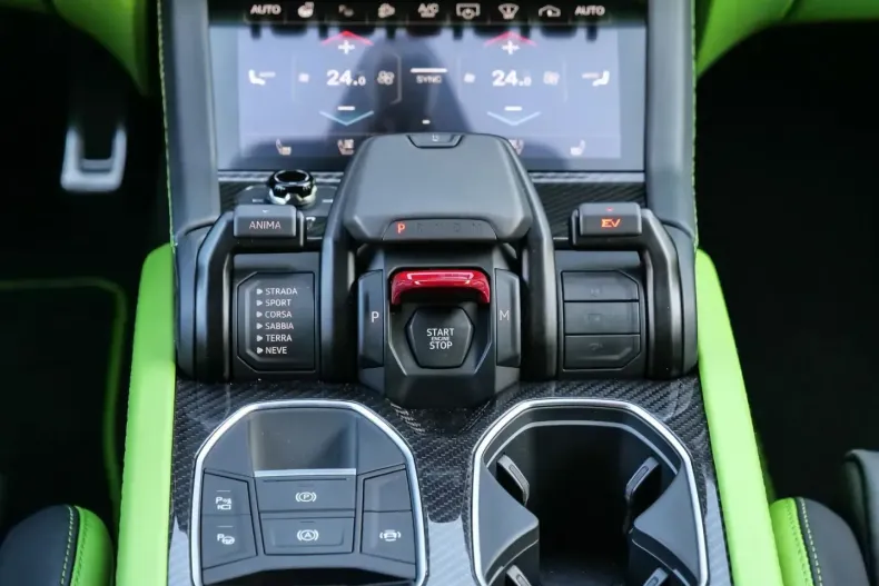 Lamborghini Urus din 2025 cu 14.150 km - oferta LAM193048 - foto 13